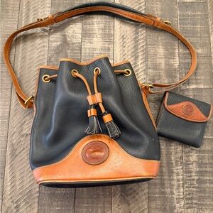 Vintage Dooney & Bourke Black and Tan Leather Drawstring Bucket Bag w/ wallet